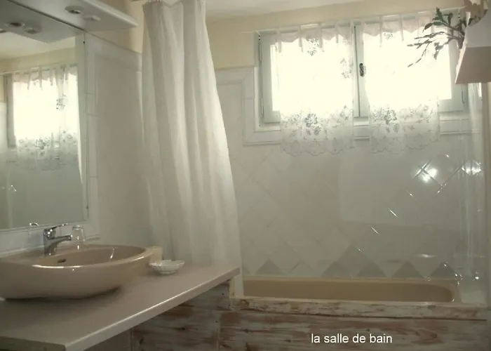 Ker Cartier Alpesi faház Bolquere Pyrenees 2000